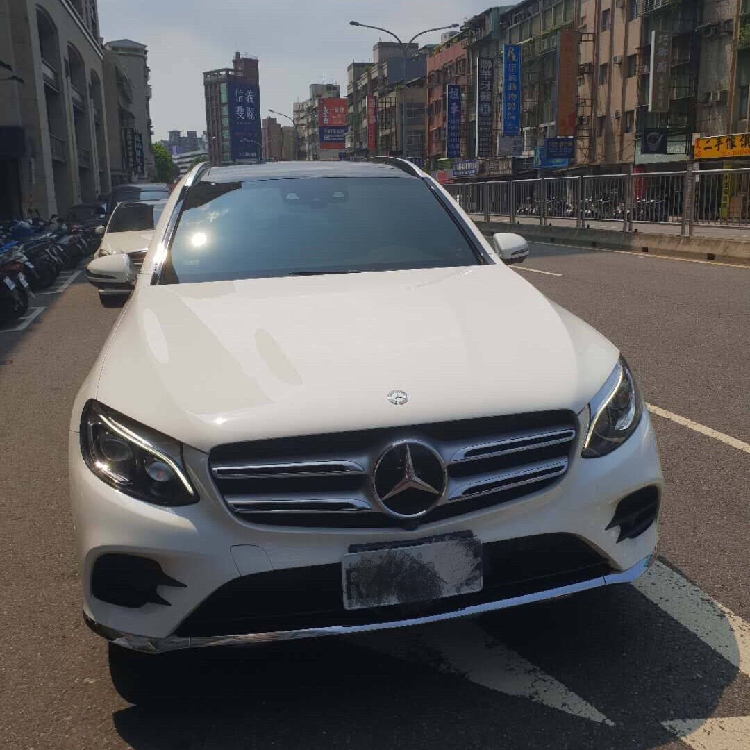 BENZ GLC250    NT$1950000