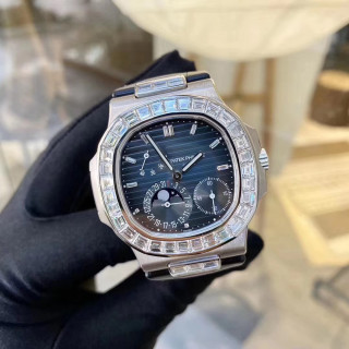 PATEK PHILIPPE 百達翡麗  5724G-001
