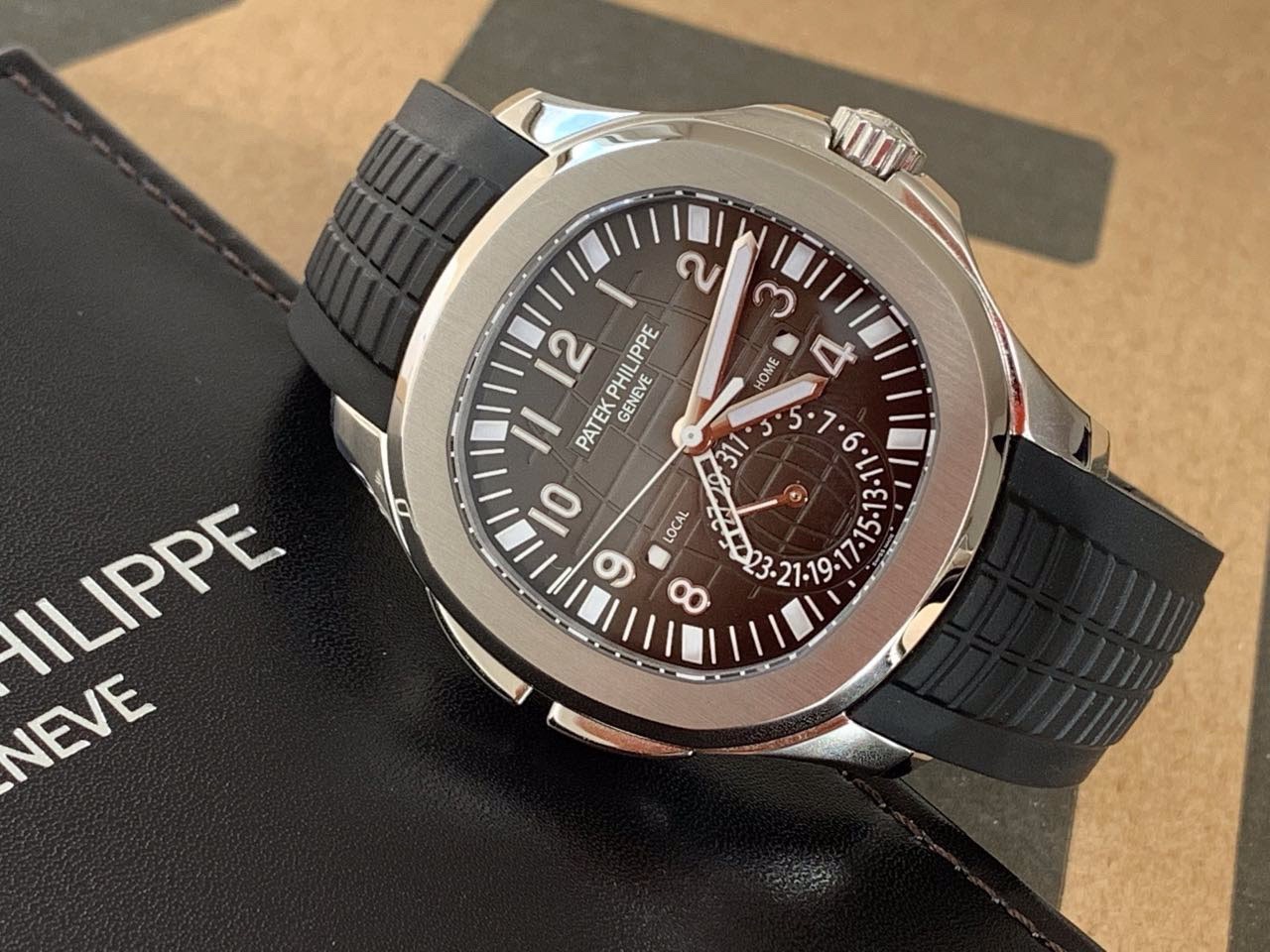 PATEK PHILIPPE 百達翡麗 5164A-001